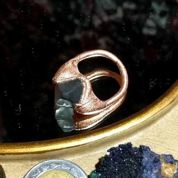 'Unphased' Size 6.5 Octagonal Green Fluorite Ring - Picture 4 of 5